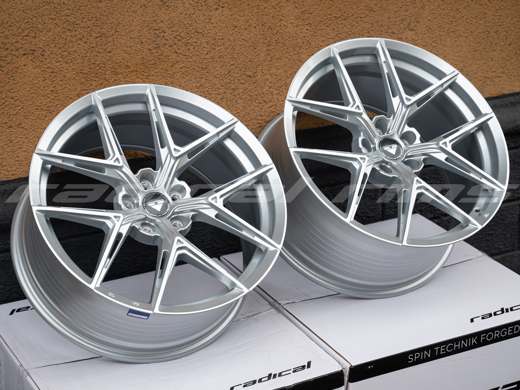 FF 6009 19x9.5 5x112 ET38 DIA:66.56 Silver Machined Face